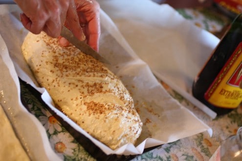 Scoring the bread